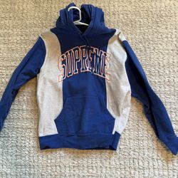 Supreme Sweater Large