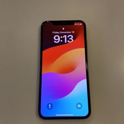 iPhone XS – Gold – 64GB – Great Condition (Unlocked)