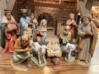 ANRI Toriart Nativity Scene