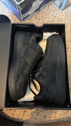 Kobe Air Force 1 Low worn once Size 11