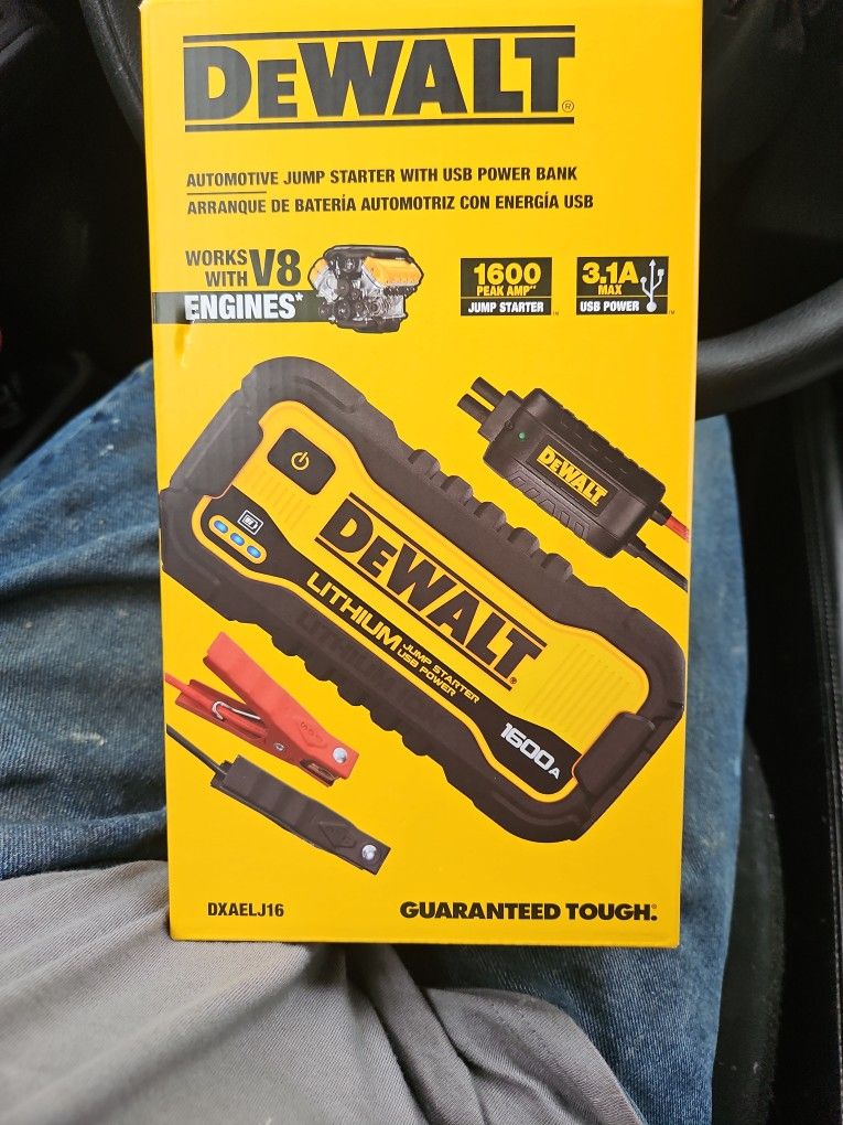 Automotive Jump Starter With USB Power Bank