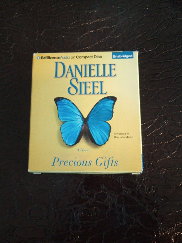 Danielle Steel 7 Compact Discs Make Offer