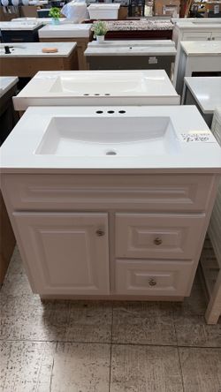White bathroom vanity 31”in