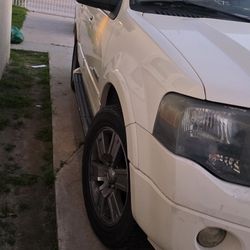 2007 Expedition  Parts
