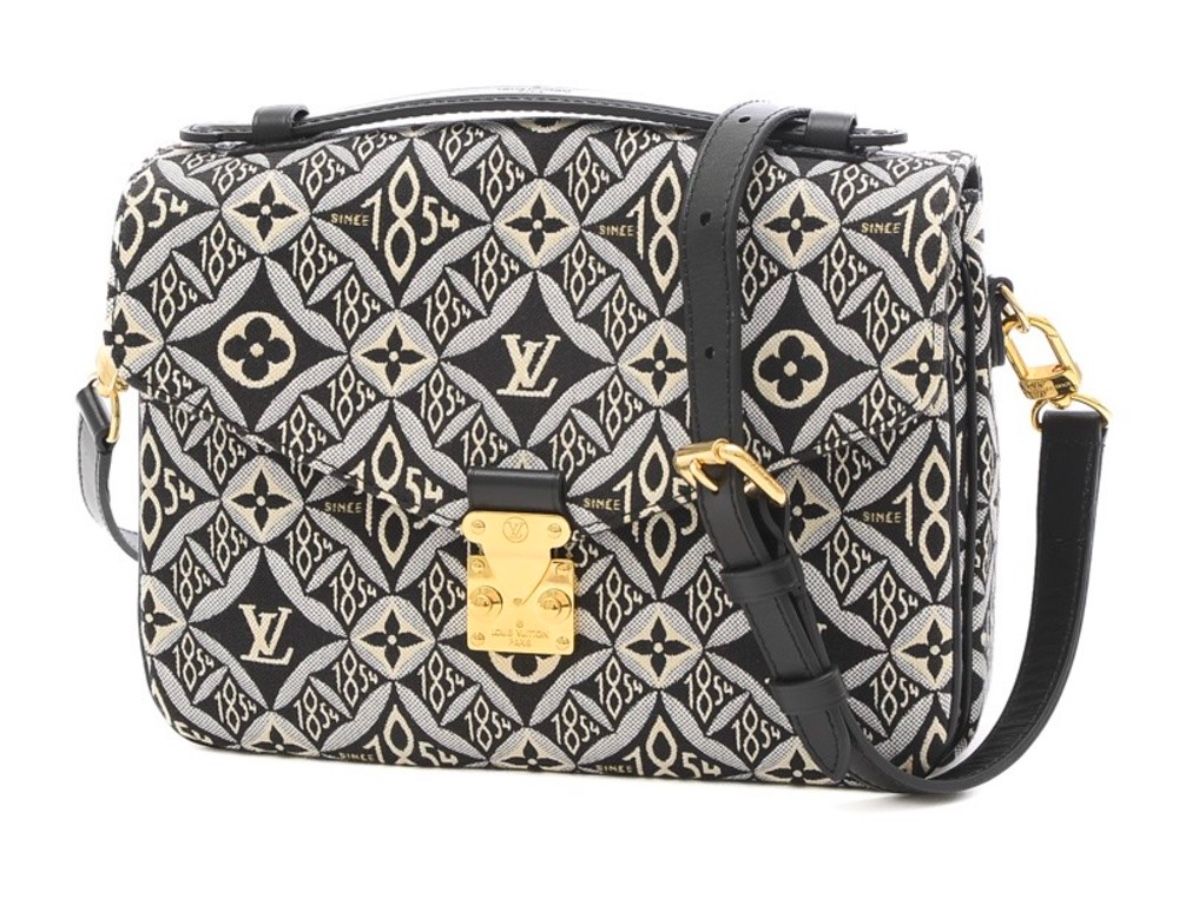 1854 Louis Vuitton Pochette Métis