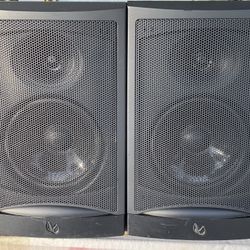 Infinity reference 2000.1 bookshelf speakers