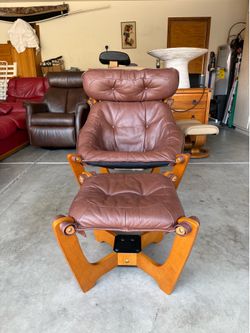 IMG Luna High Back Lounge Chair and Ottoman