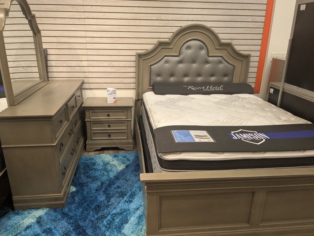 Frisco Bedroom Set 