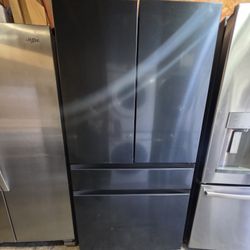 REFRIGERATOR SAMSUNG 4 DOORS BLACK STAINLESS  STANDARD SIZE