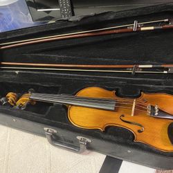 Gailani 4/4 Violin - Made In Beijing (2000/2009) with Case, Bows, and Accessories 