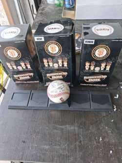 Giant memorabilia