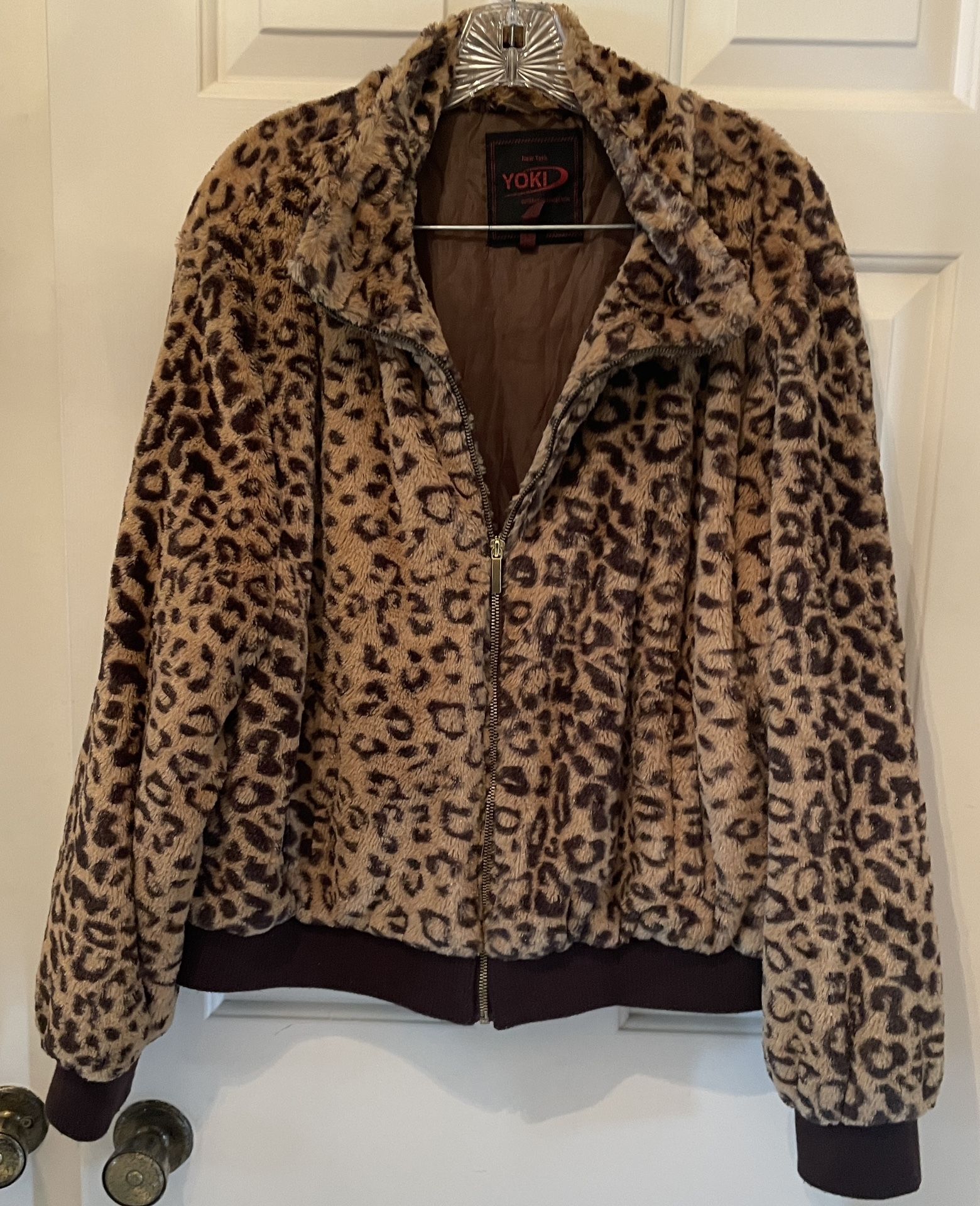 Vintage Y2K Yoki Women 2XL Bomber Jacket Fuzzy Leopard Print