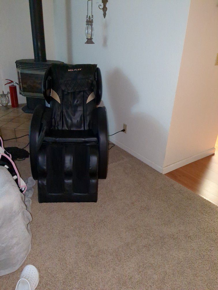 Brand New Message Chair 