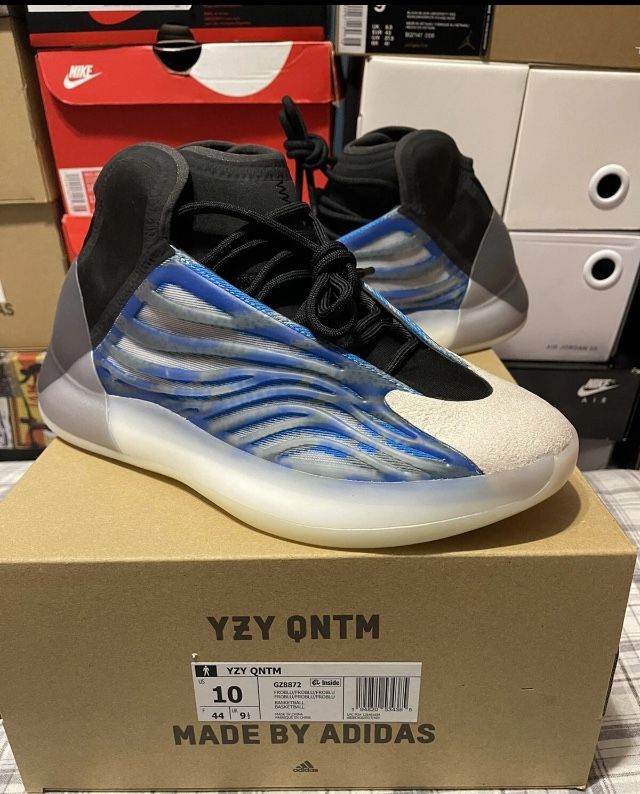 New Adidas  Yeezy Quantum Basketball  Blue Sneakers  GZ8872 - Men's Size 10 US