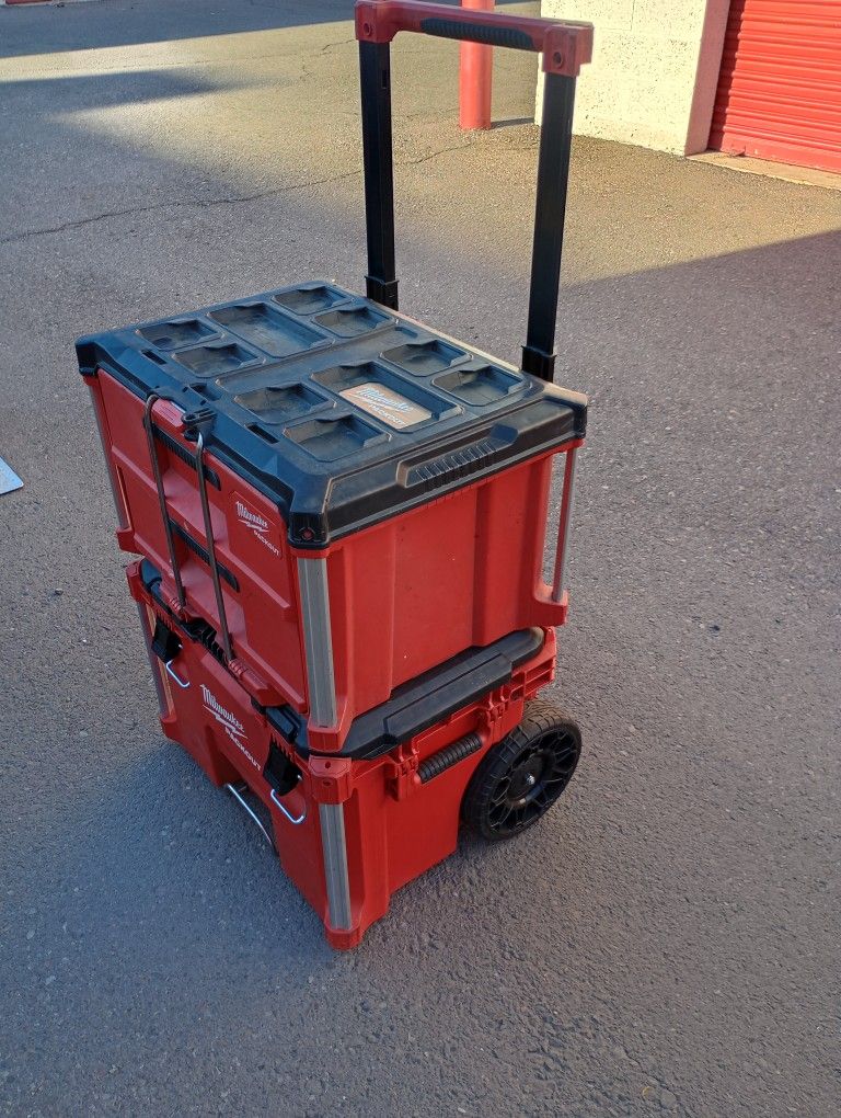 Milwaukee Rolling Tool Box,