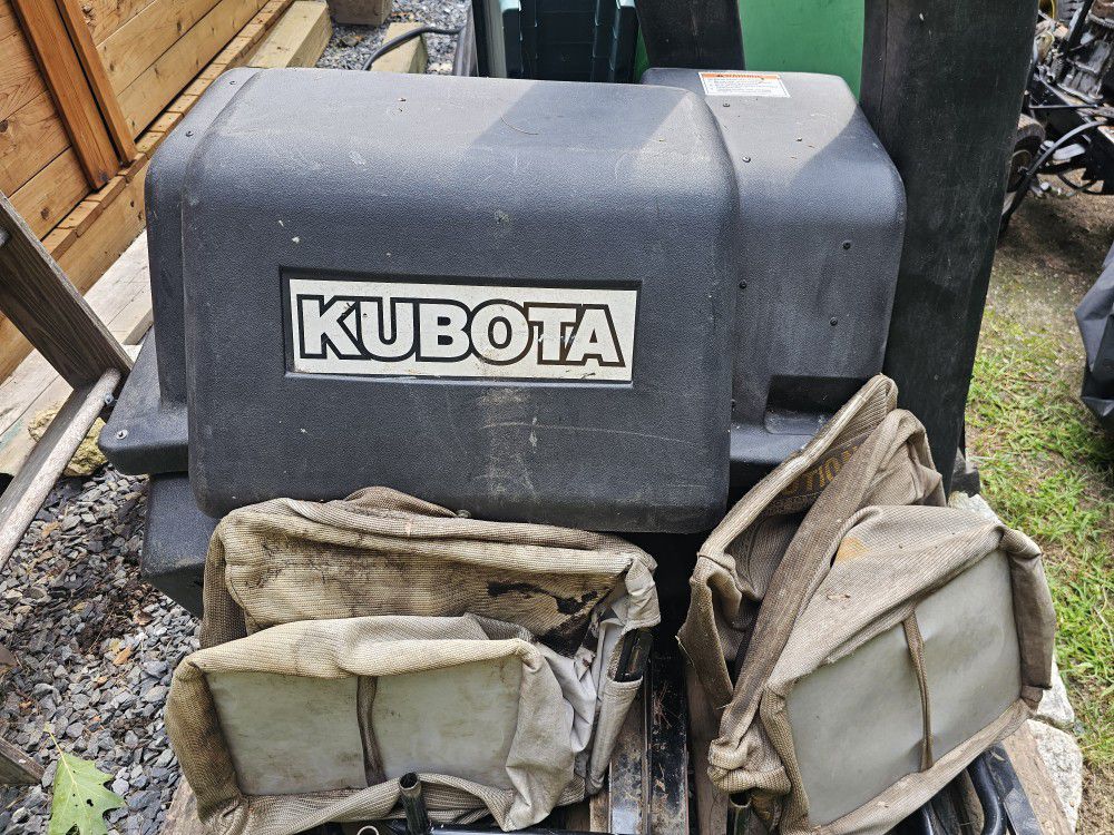 Kubota Leaf Catcher Bagger System w Power Impeller for 48