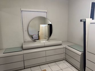 Free bedroom set