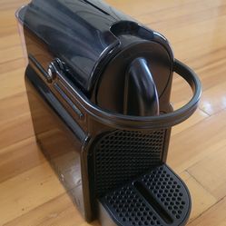 Nespresso Inissia + 30 capsules