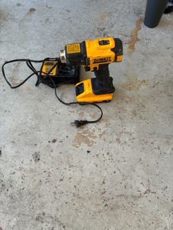 Dewalt heat gun, battery, and charger