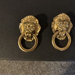Avon Vintage Lion Gold Plated Stud Earrings  