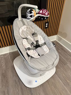 4 Moms Baby Swing