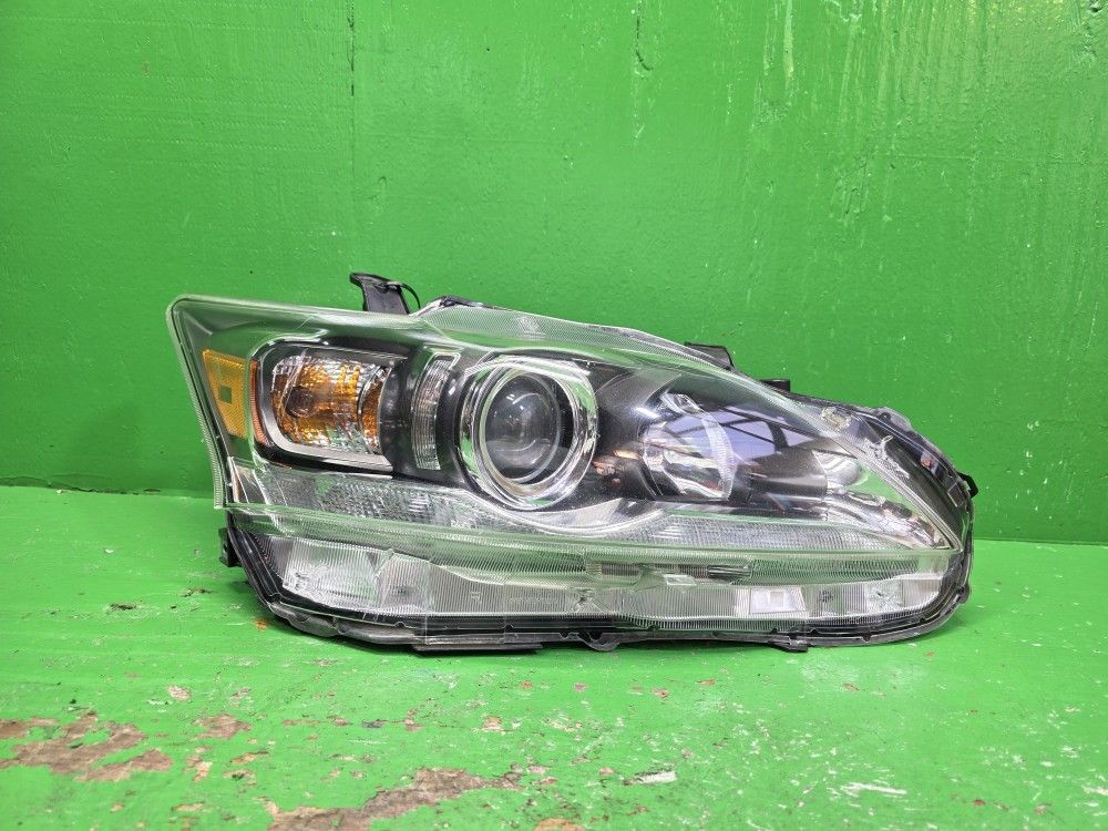 CT 2011 2012 2013 2014 2015 2016 2017 PASSENGER HEADLIGHT OEM