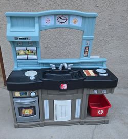 Step2 toddler kitchen