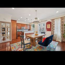 West elm Emmerson 72' Dining Table for Sale - Excellent Condition 