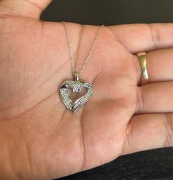 10K White Gold Diamond Heart & Chain