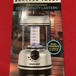 Sharper image Led lantern, batter and AC operational