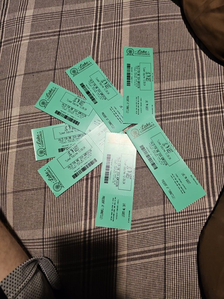 Lake Compounce Tickets