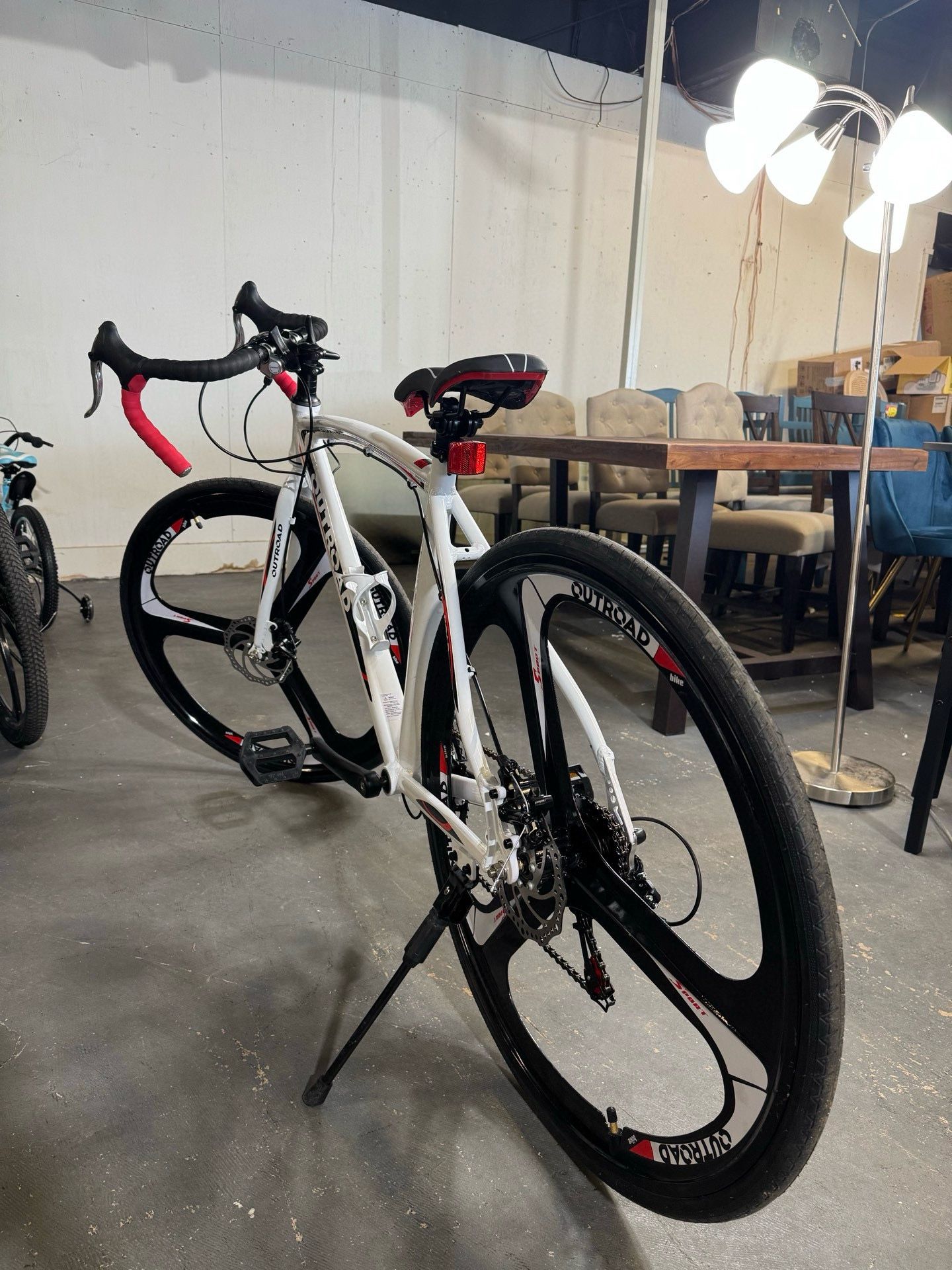 Betterland 14/21 Speed Road Bike,700C Wheel Road Commuter Bicycle with Dual Disc/V Brakes, Light Aluminum Alloy Frame,Adult Faster Racing Bike for Men