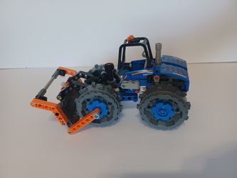 Lego Tractor Toy Located In Temecula Off Pechanga Prkwy 