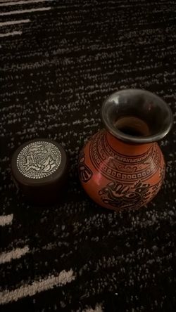 Peruvian Chulucanas Art Pottery Vase & Thai Elephant Jewelry Box Set