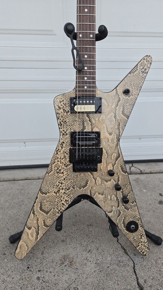 Dimebag Style Guitar