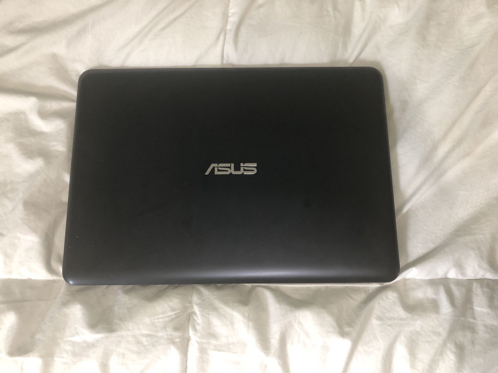ASUS R417N Laptop