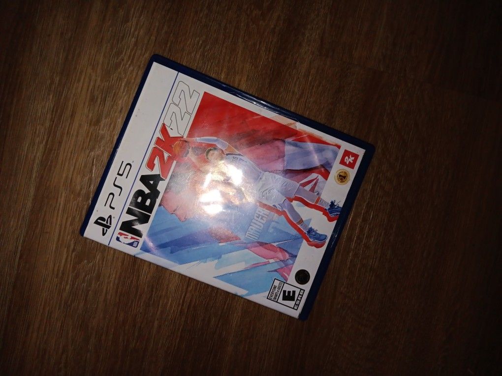 NBA 2K22 (PS5 EDITION)