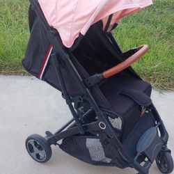 Stroller, Very Clean, Hardly Used, High End, Leather Handle