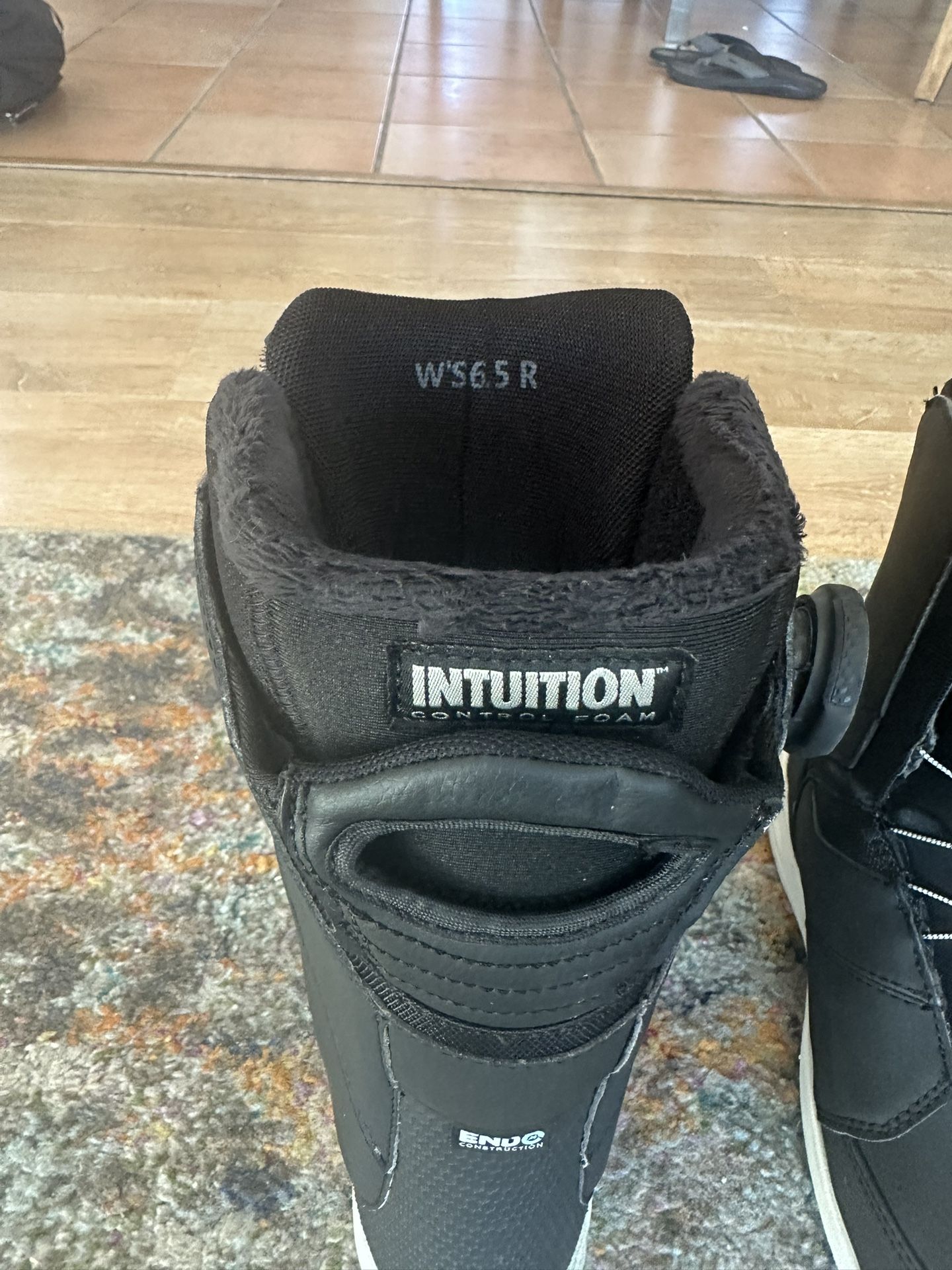 Women’s Snowboard Boots New 6.5