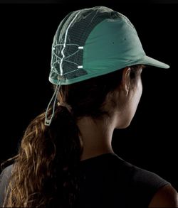 Lululemon Drawcord Hiking Cap NWT S/M (Wild Mint/Dewy) for  display picture 2