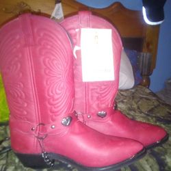 Woman New  Red Heart ChainCowgirl Boots 