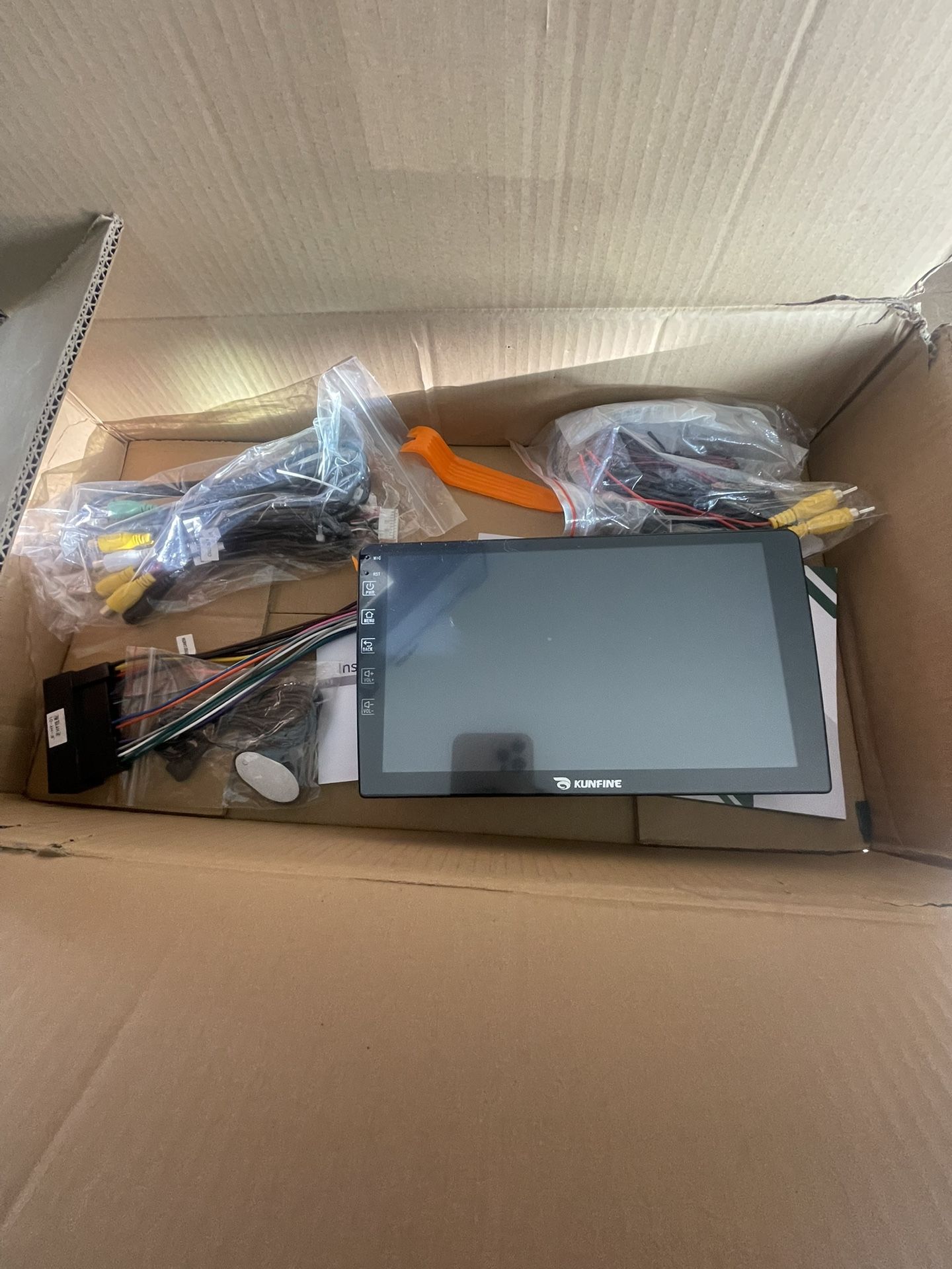 10” Kunfine Car Play 