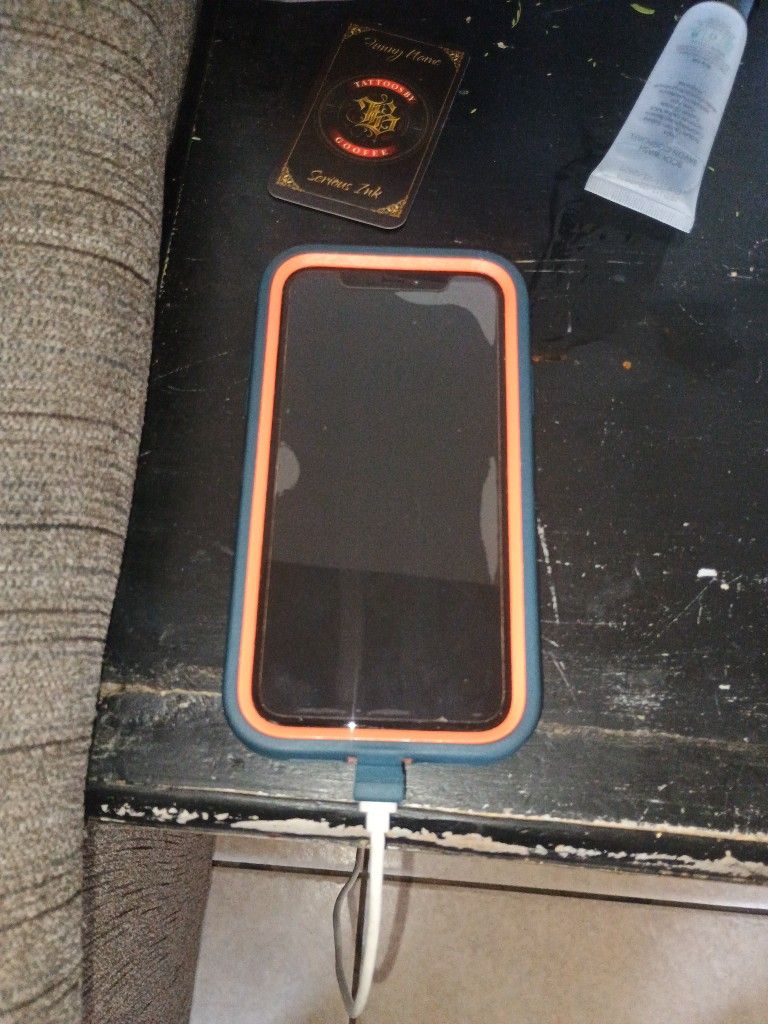 iPhone 11