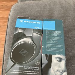 Sennheiser HD595 Dynamic High Grade Performance Premiere Headphones