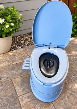 New Portable Camping Toilet