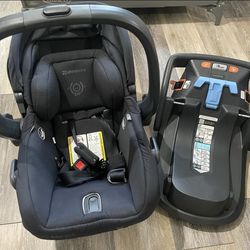 UPPAbaby MESA V2 Lightweight  Infant Car Seat Like  - Black Color Like New