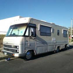 1990 Winnebago P30 Chevrolet