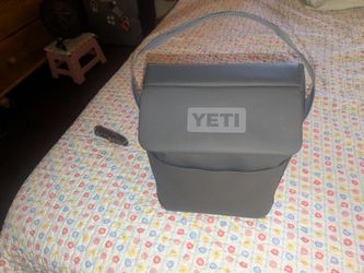 Yeti lunch bag