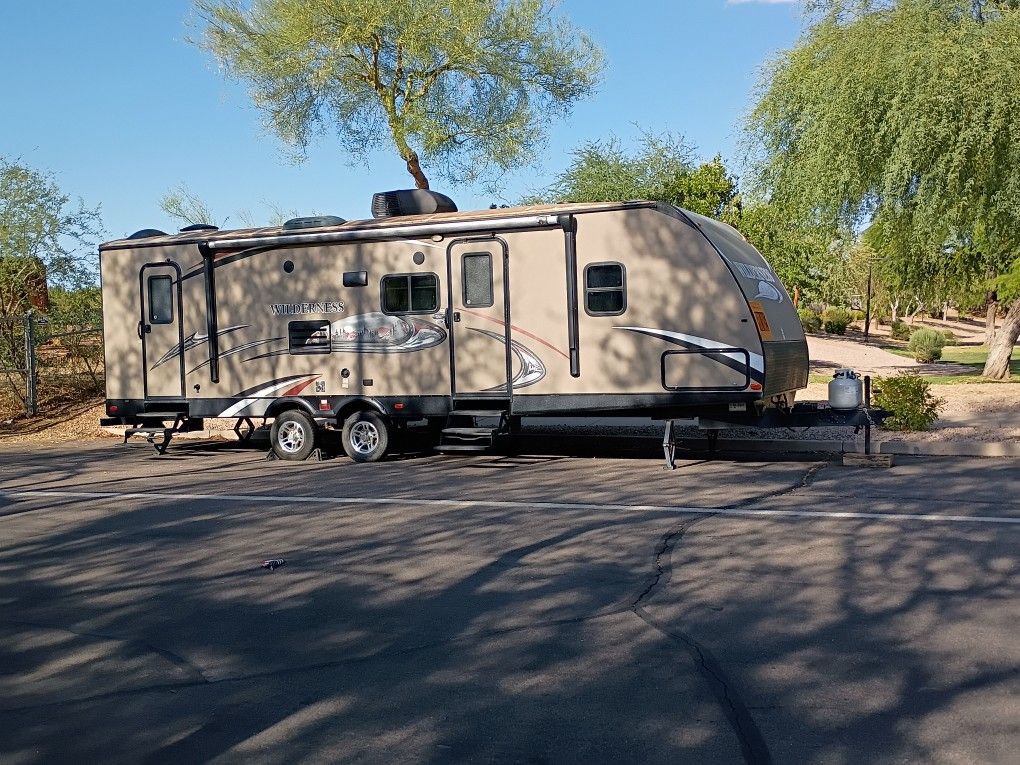 2014 . Travel Trailer One Owner At A Time