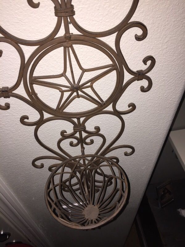 Hobby Lobby Metal Wall Decor for Sale in Lake Stevens, WA OfferUp